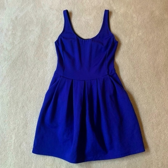 Aritzia Wilfred Pompe Dress with pockets, Royal Blue, size 4 - Picture 1 of 13